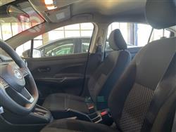 نيسان فيرسا